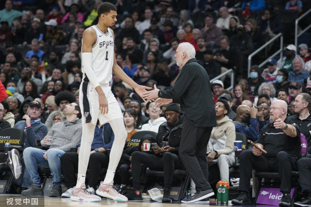 并向外界传 并向外界传