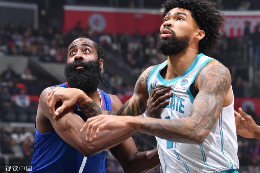 他在对抗中 他在对抗中